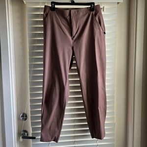 Lululemon Lab Jogger Style Pants Size 12